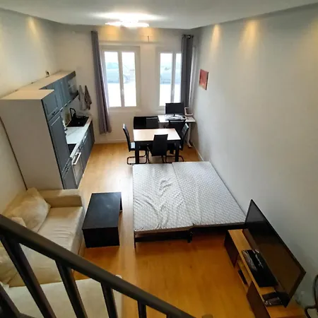 Grand Avec Mezzanine Voiron
