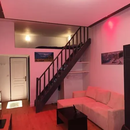Grand Avec Mezzanine Voiron